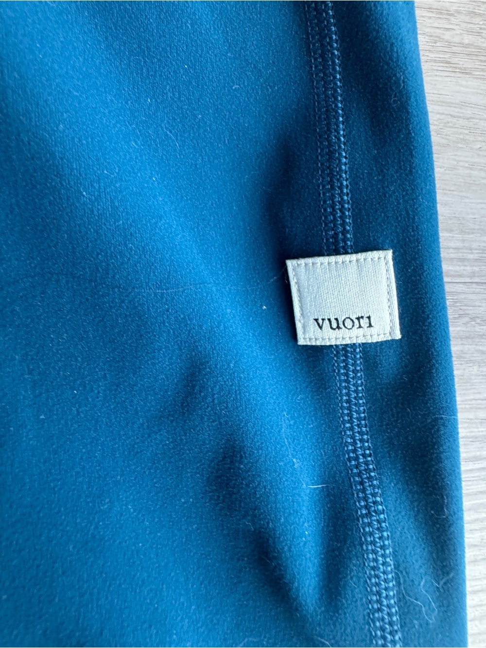Vuori Daily Teal Leggings with Drawstring - Picture 2 of 7